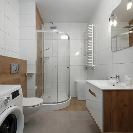 Appartement Spacious In With Desk And Parking By Renters